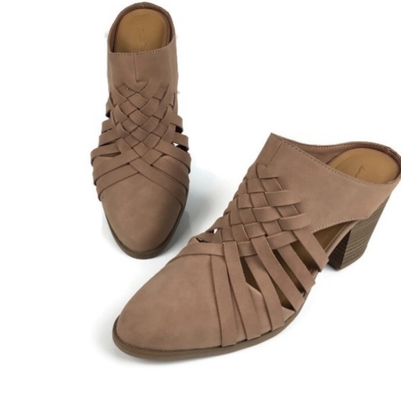 Universal Thread Shoes - 🤎 Universal Thread Aiden heeled mules